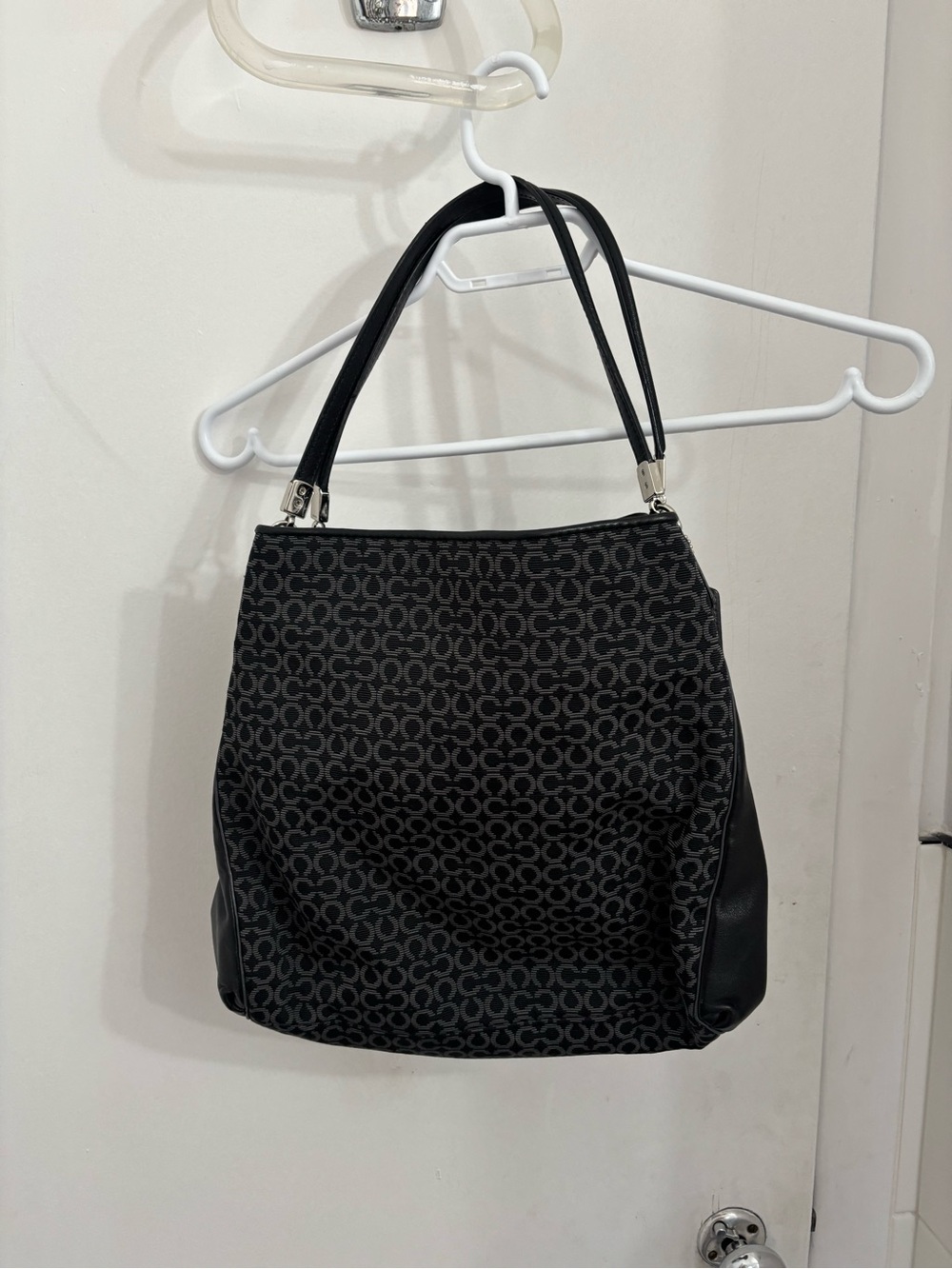 Coach Madison Op Art Needlepoint Phoebe
Shoulder Bag Black Grey Vintage